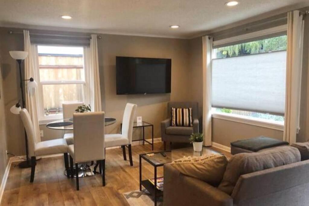 Cozy Crown Hill Carkeek Cottage W/3 Beds, Full Kitchen & Backyard In North Σιάτλ Εξωτερικό φωτογραφία