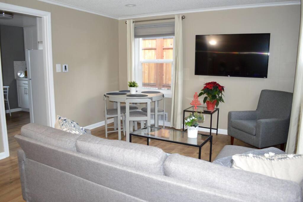 Cozy Crown Hill Carkeek Cottage W/3 Beds, Full Kitchen & Backyard In North Σιάτλ Εξωτερικό φωτογραφία