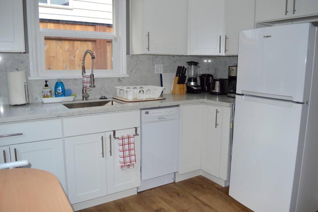Cozy Crown Hill Carkeek Cottage W/3 Beds, Full Kitchen & Backyard In North Σιάτλ Εξωτερικό φωτογραφία