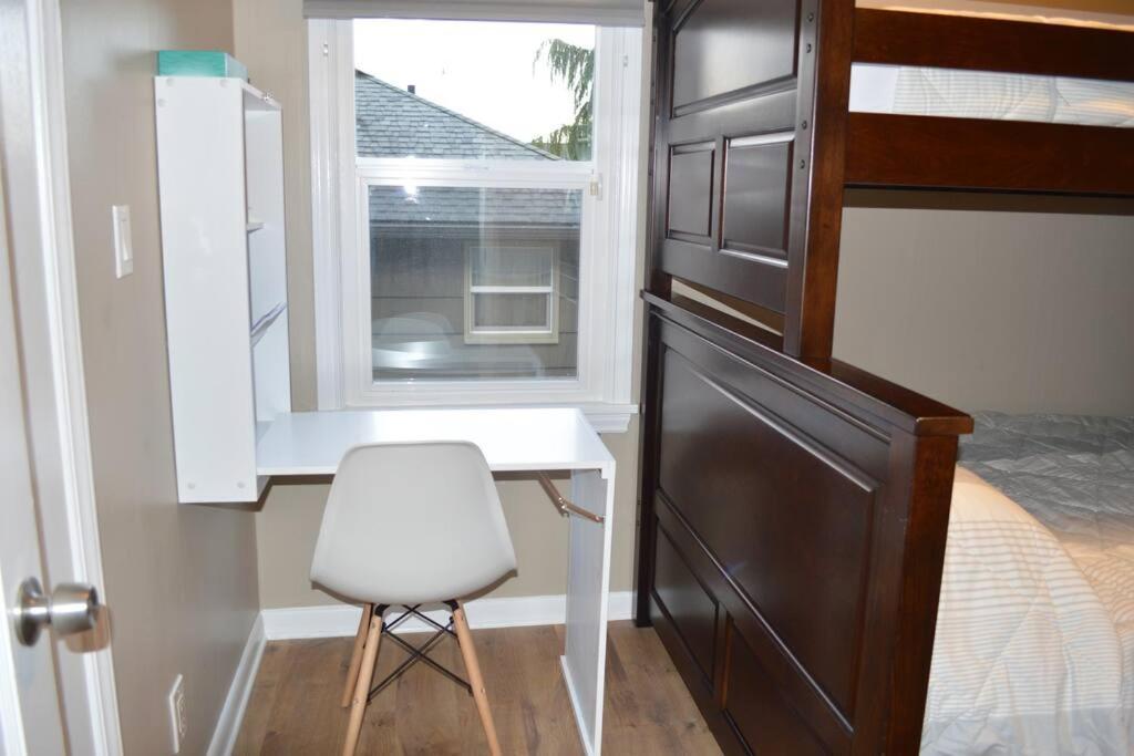 Cozy Crown Hill Carkeek Cottage W/3 Beds, Full Kitchen & Backyard In North Σιάτλ Εξωτερικό φωτογραφία